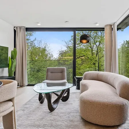Stylish Downtown Escape With Comforts * Luxemburg
