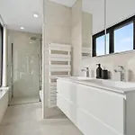 Stylish Downtown Escape With Comforts * לוקסמבורג