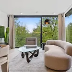 Stylish Downtown Escape With Comforts * לוקסמבורג