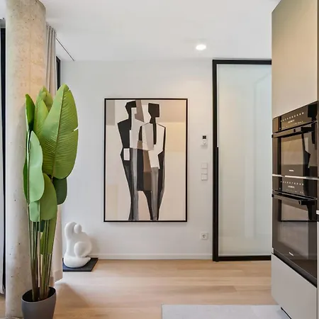 Stylish Downtown Escape With Comforts * Luxembourg By