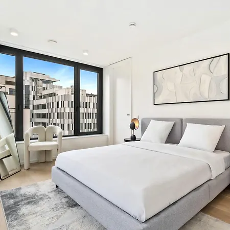 Lejlighed Stylish Downtown Escape With Comforts *