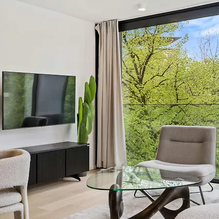 Lejlighed Stylish Downtown Escape With Comforts