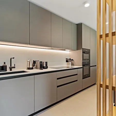Stylish Downtown Escape With Comforts * Luxembourg By