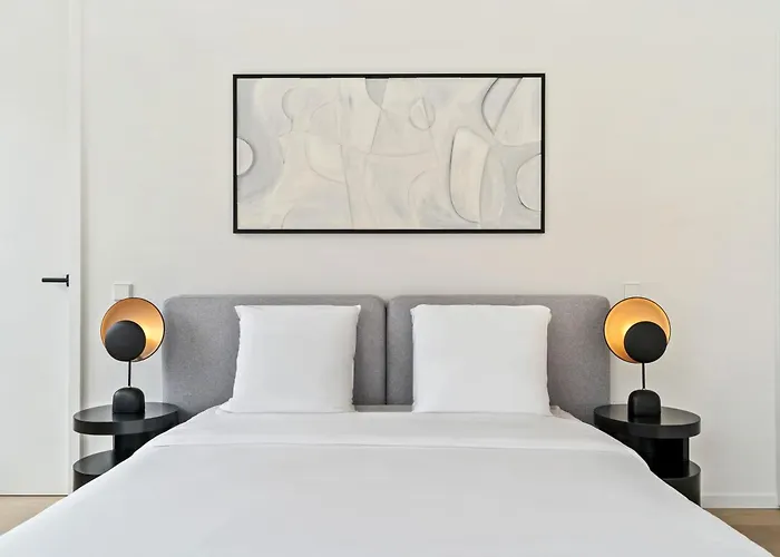 Stylish Downtown Escape With Comforts Luxemburgo