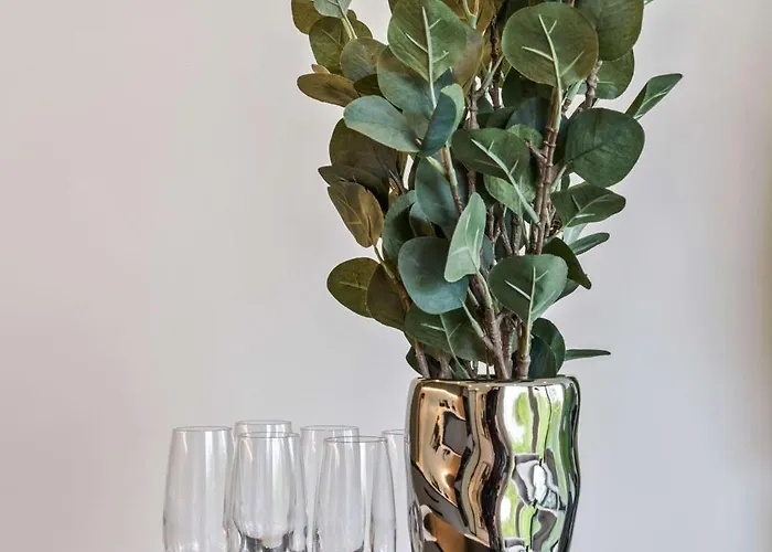 Stylish Downtown Escape With Comforts