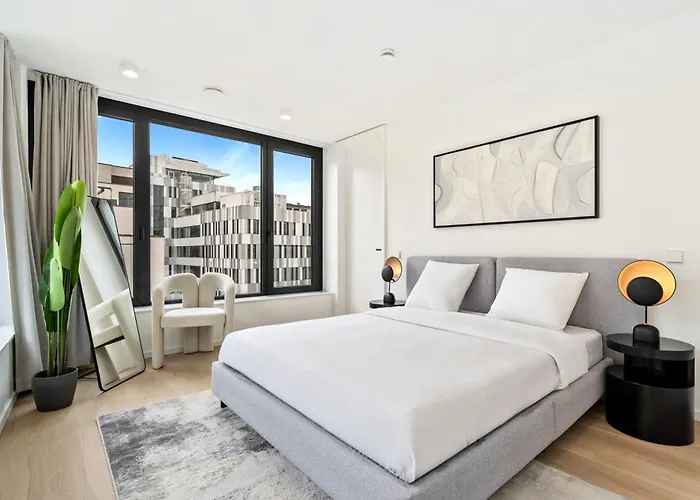 Appartement Stylish Downtown Escape With Comforts *