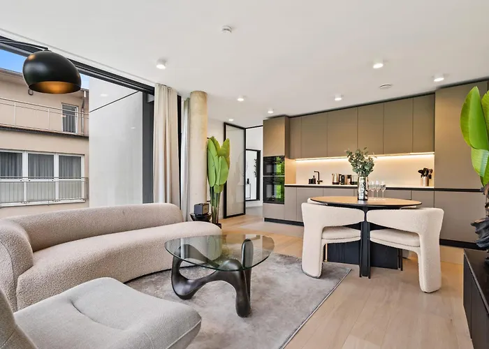 Stylish Downtown Escape With Comforts