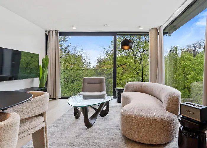 Stylish Downtown Escape With Comforts * Luxembourg