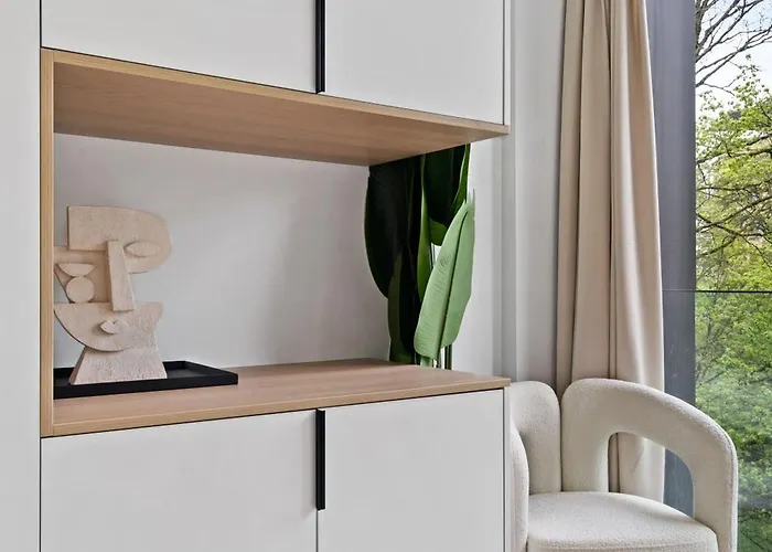 Stylish Downtown Escape With Comforts Daire Lüksemburg