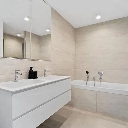 Stylish Downtown Escape With Comforts